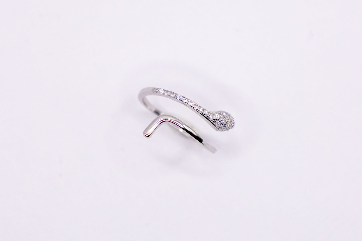 Moderner Statement-Ring – 925 Silber mit markantem Design