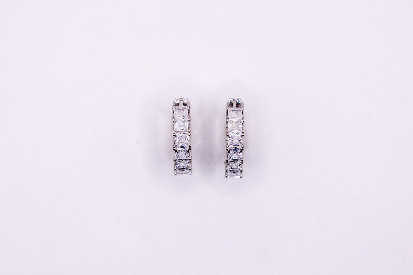 Tennis-Ohrringe aus 925 Silber mit Zirkonia-Steinchen