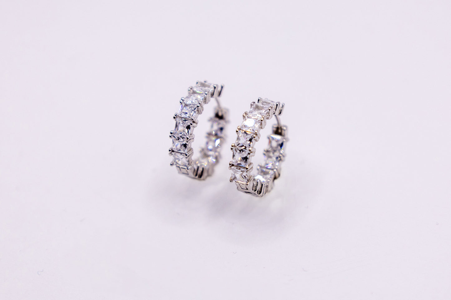 Tennis-Ohrringe aus 925 Silber mit Zirkonia-Steinchen