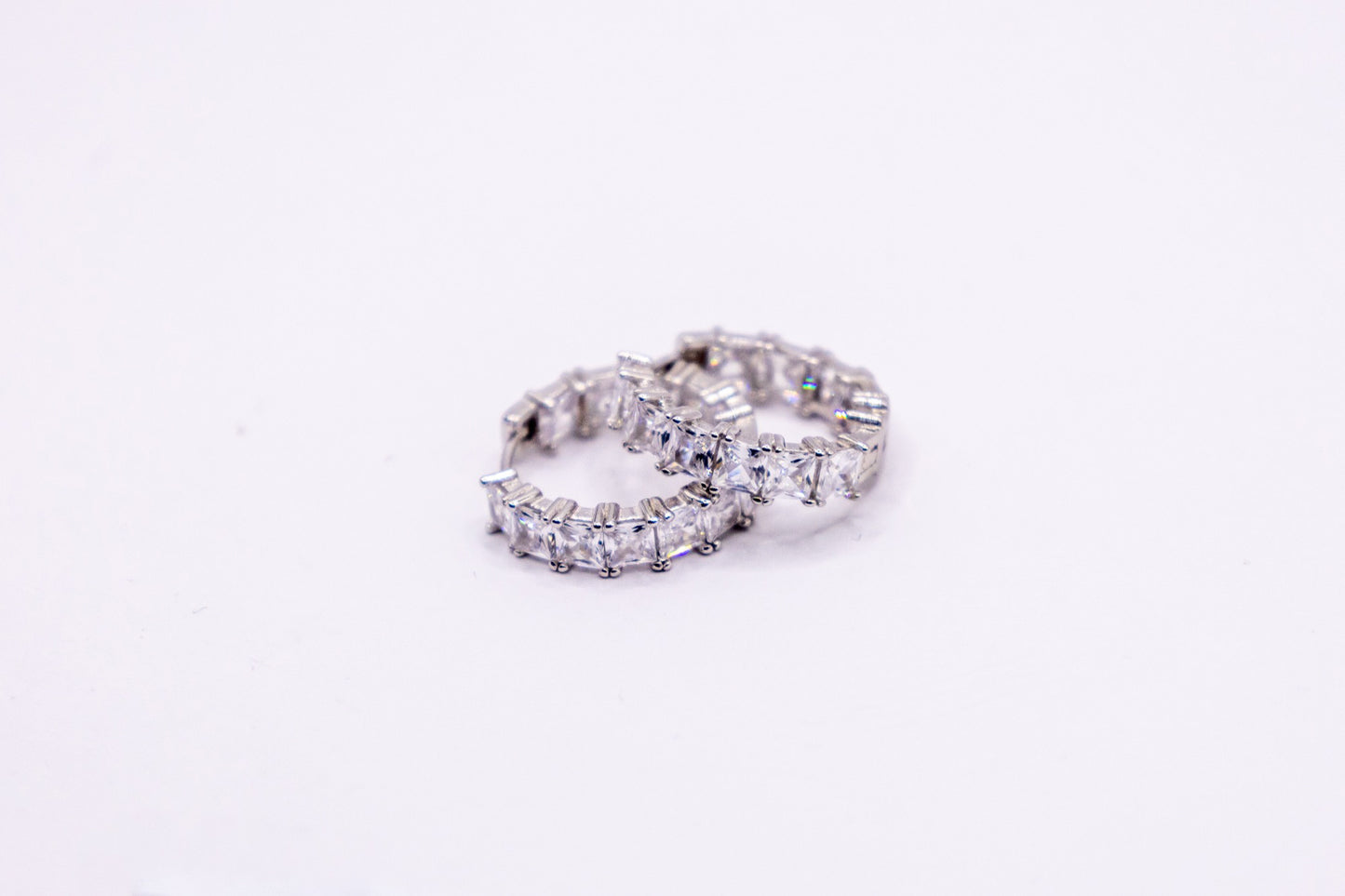 Tennis-Ohrringe aus 925 Silber mit Zirkonia-Steinchen