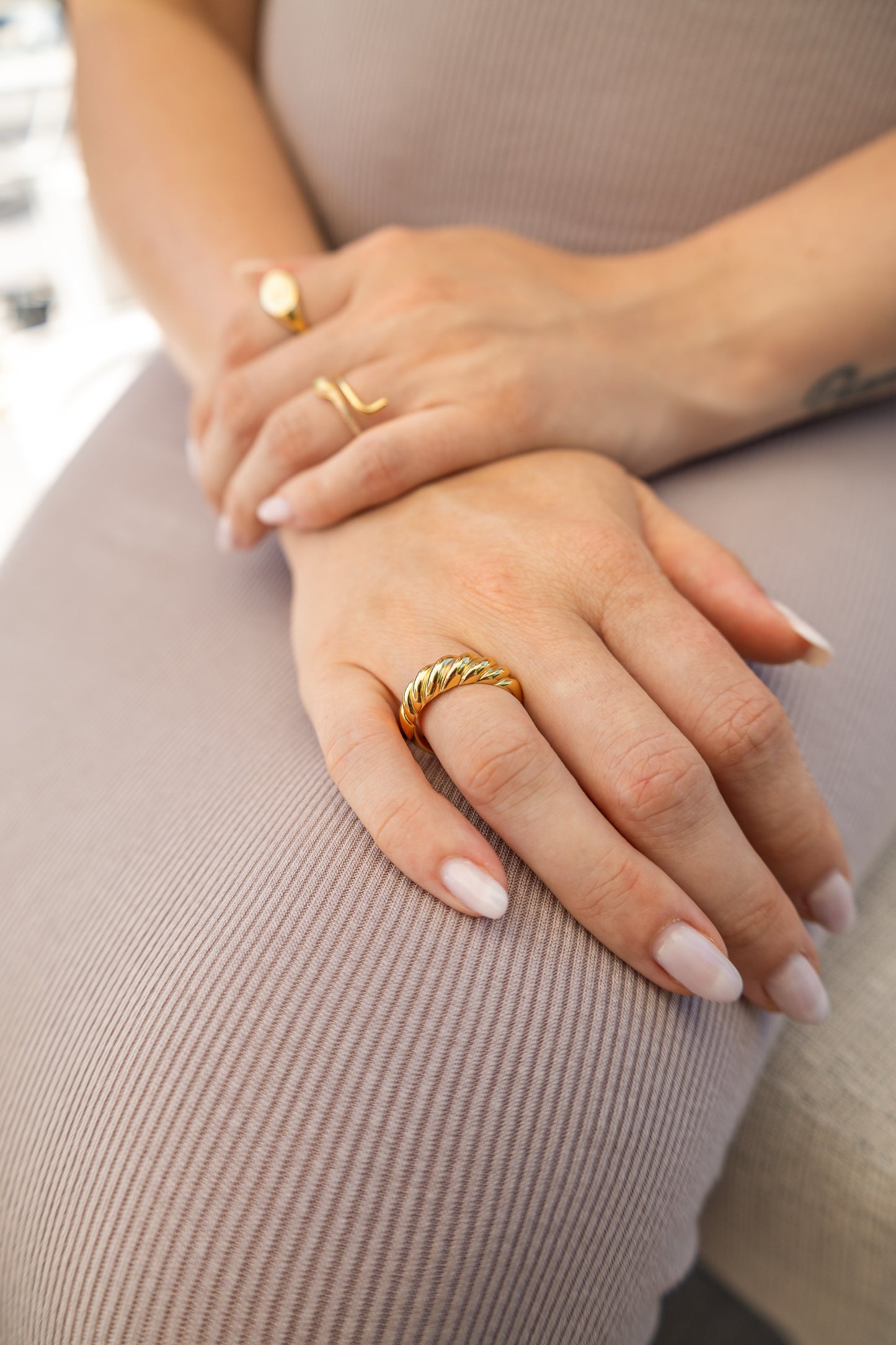 Gewundener Statement-Ring aus vergoldetem 925 Silber