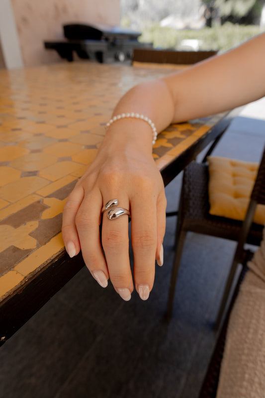 Skulpturaler Statement-Ring – 925 Silber mit außergewöhnlicher Form